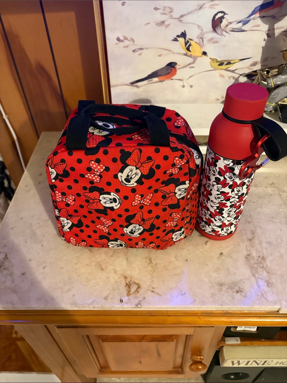 Disney Red and Black Minnie Mouse Lunch Tote with Matching Bottle
